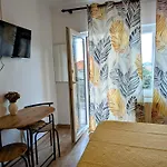 Apartman Ada *