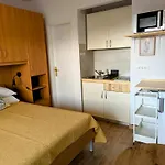 Ada Appartement *