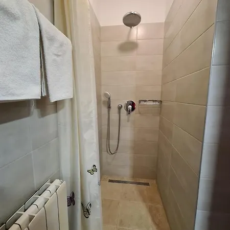 Ada Appartement *